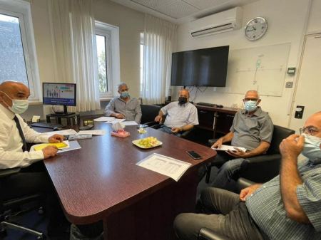 الطيبي والسعدي يجتمعان مع الوزير حمد عمار ومدير معهد ابو كبير